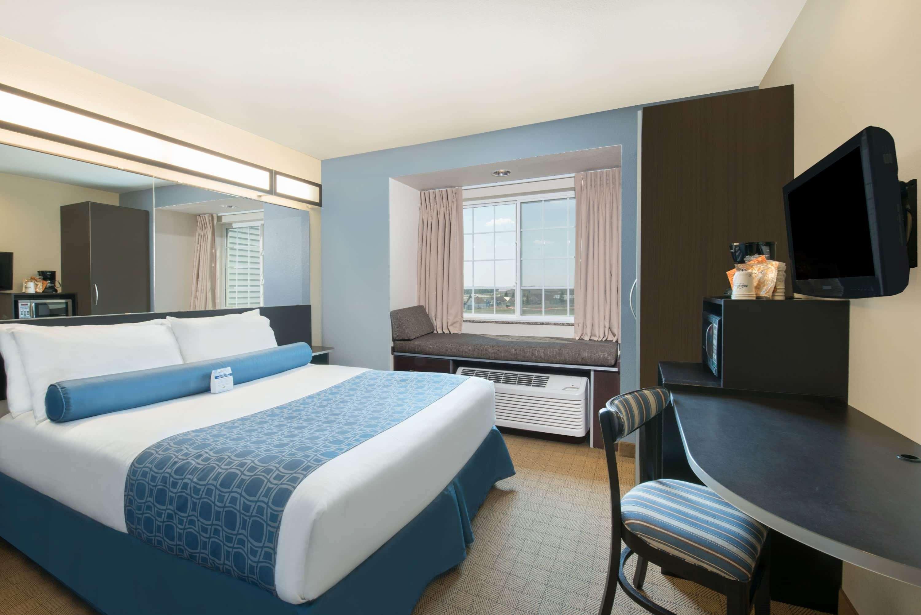 Microtel Inn & Suites By Wyndham Stanley Exterior photo