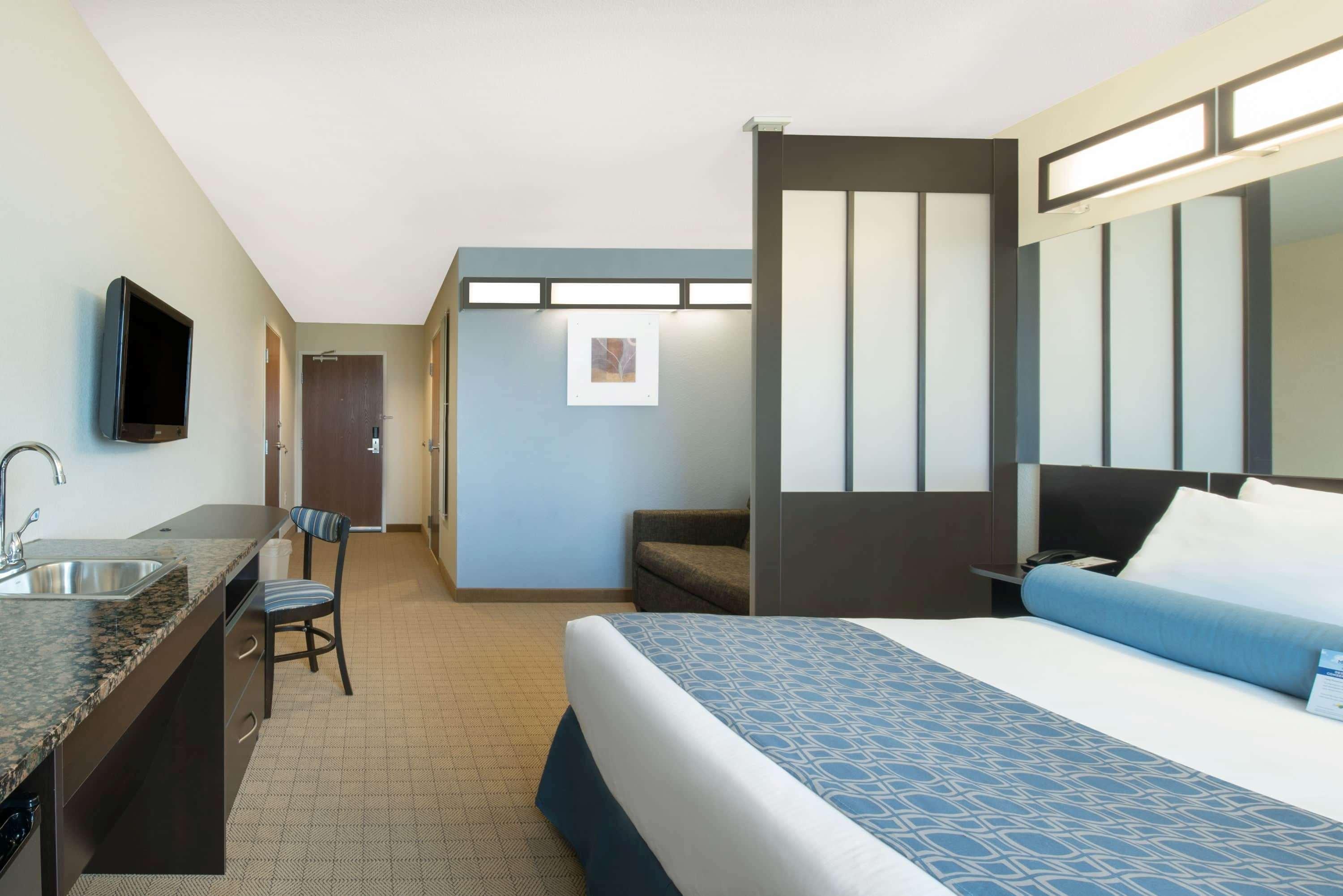 Microtel Inn & Suites By Wyndham Stanley Exterior photo