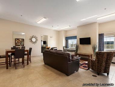 Microtel Inn & Suites By Wyndham Stanley Interior photo